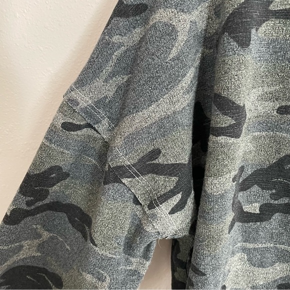Sundry | Camo Boatneck Slub Knit Sweatshirt, size 1 (small) - Picture 7 of 11